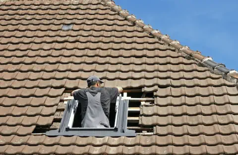 Pose de velux - Lanvéoc